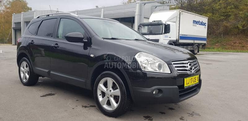 Nissan Qashqai + 2 Acenta