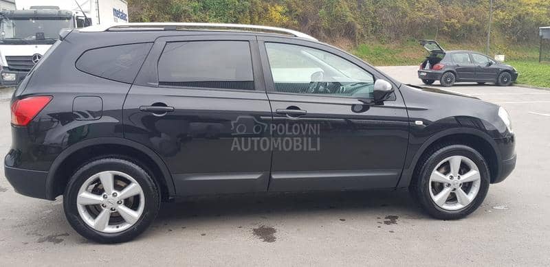 Nissan Qashqai + 2 Acenta