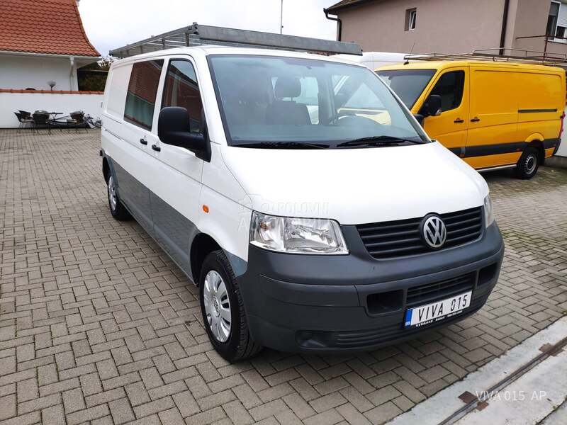 Volkswagen Transporter T5 1.9 TDI LONG 6SEDISTA