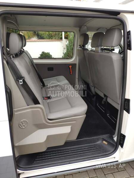 Volkswagen Transporter T5 1.9 TDI LONG 6SEDISTA