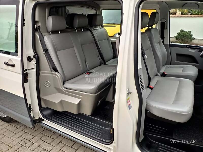 Volkswagen Transporter T5 1.9 TDI LONG 6SEDISTA