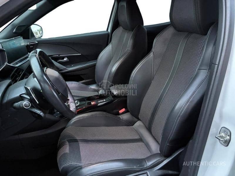 Peugeot 2008 GT/ u dolasku
