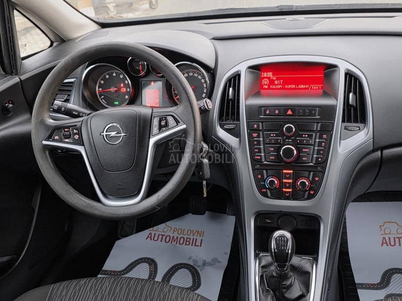 Opel Astra J RESTAJLING