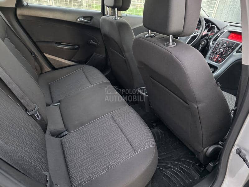 Opel Astra J RESTAJLING