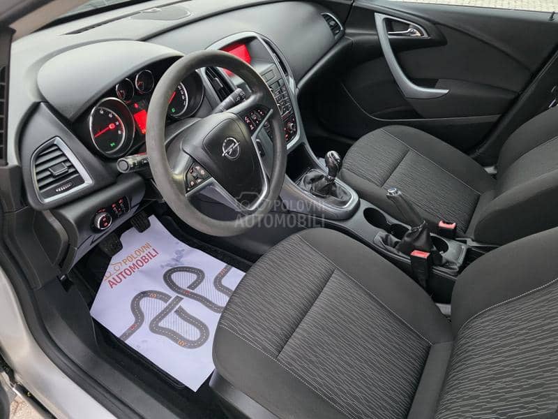 Opel Astra J RESTAJLING