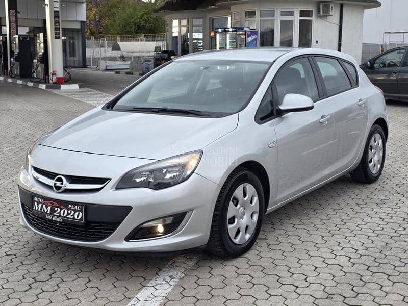 Opel Astra J RESTAJLING