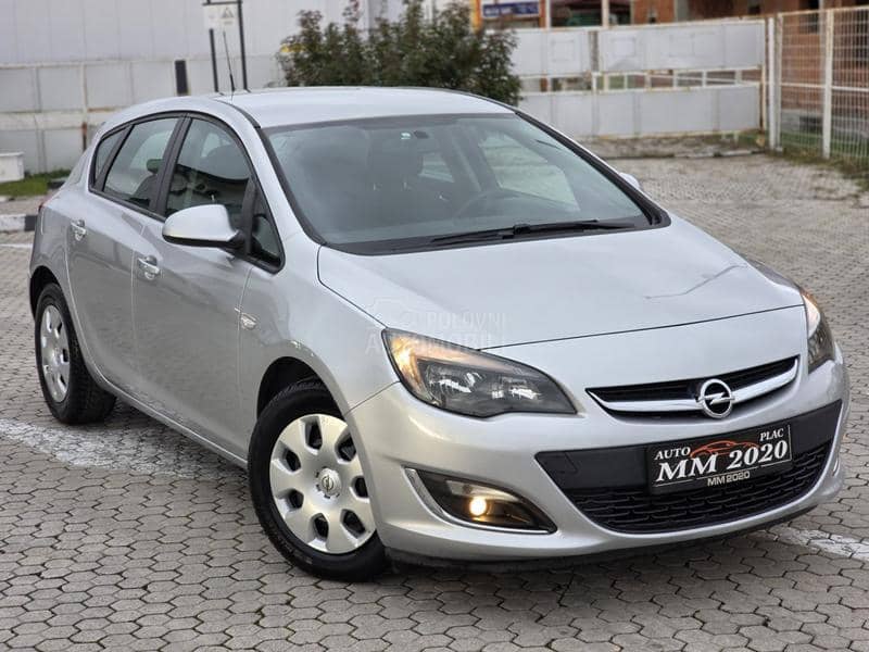 Opel Astra J RESTAJLING