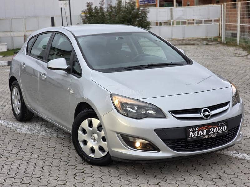 Opel Astra J RESTAJLING