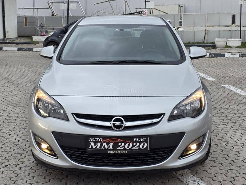 Opel Astra J RESTAJLING
