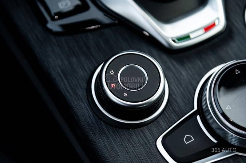 Alfa Romeo Stelvio 2.0 200/Q4/AUT