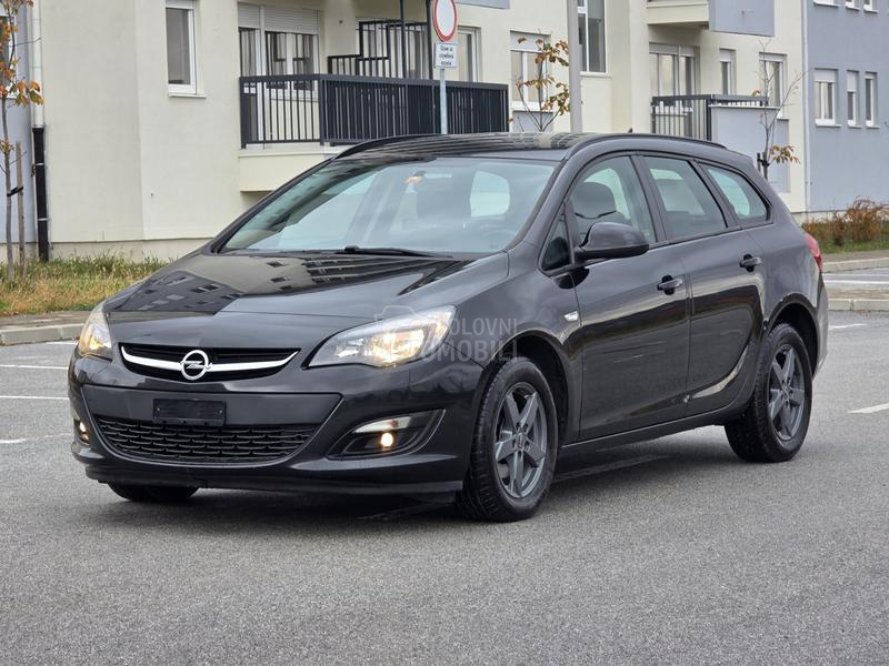 Opel Astra J 1.7 CDTI CH