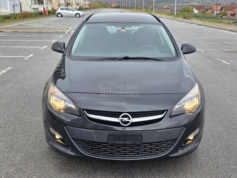 Opel Astra J 1.7 CDTI CH