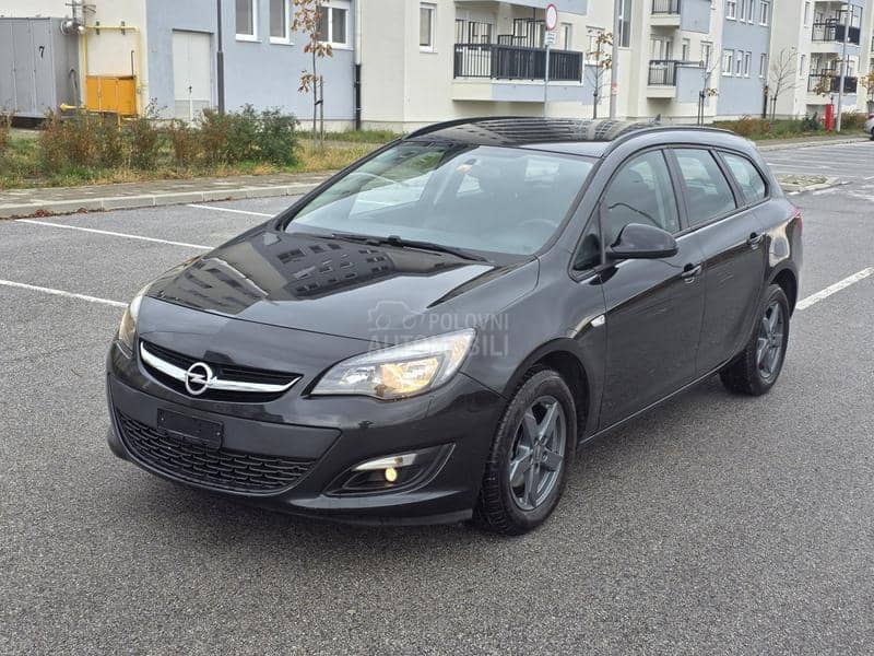 Opel Astra J 1.7 CDTI CH