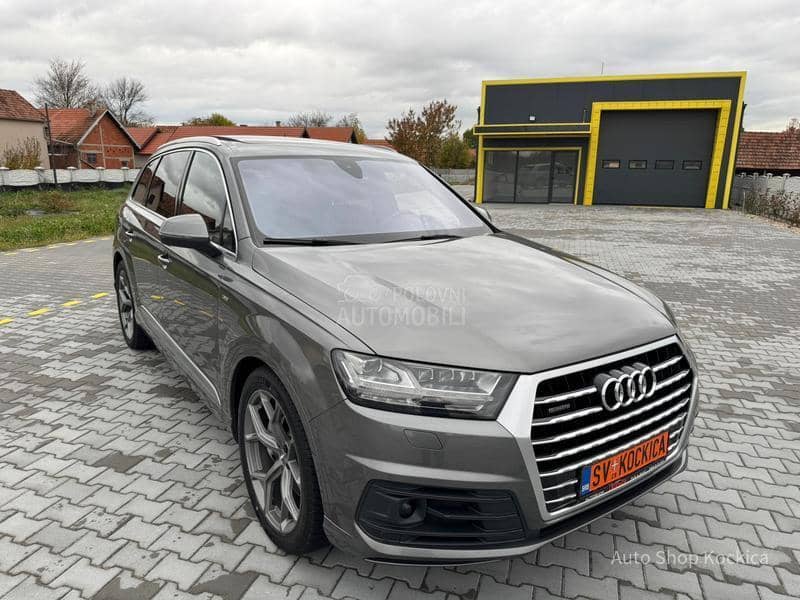 Audi Q7 3.0TDI Sline 7sed