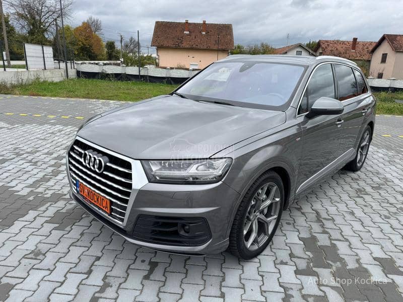 Audi Q7 3.0TDI Sline 7sed