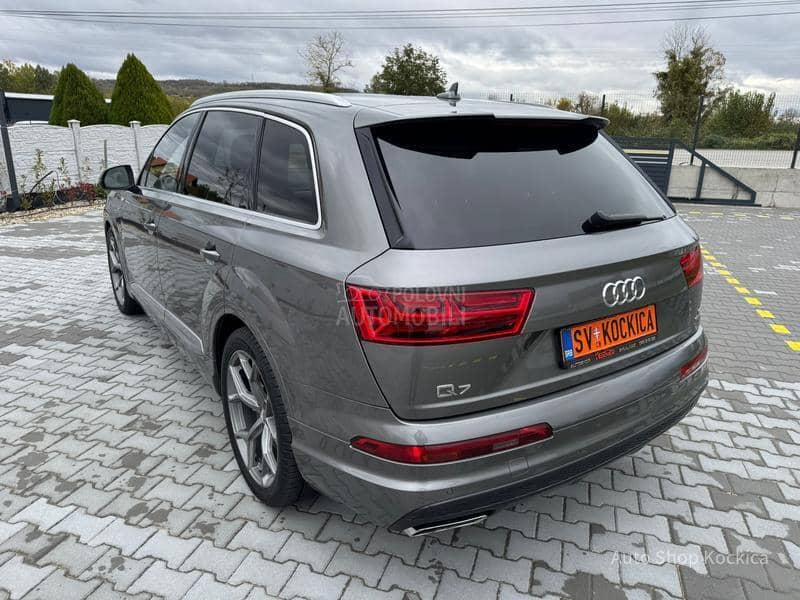 Audi Q7 3.0TDI Sline 7sed