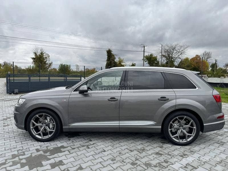 Audi Q7 3.0TDI Sline 7sed
