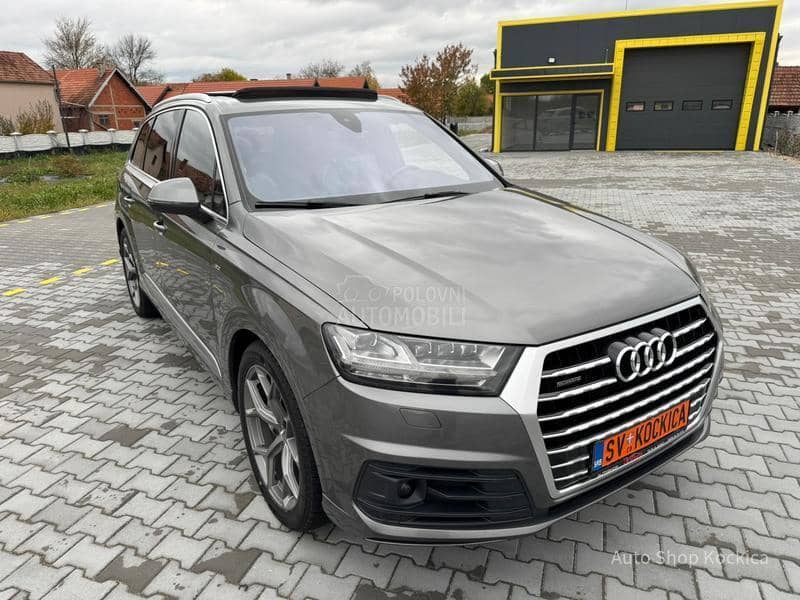 Audi Q7 3.0TDI Sline 7sed