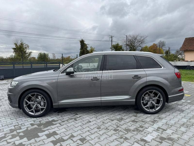 Audi Q7 3.0TDI Sline 7sed