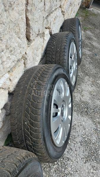 Sava 185/60 R15 Zimska