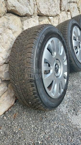 Sava 185/60 R15 Zimska