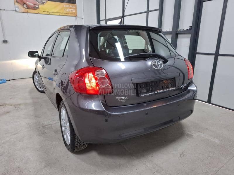 Toyota Auris 2.0D4D LUNA