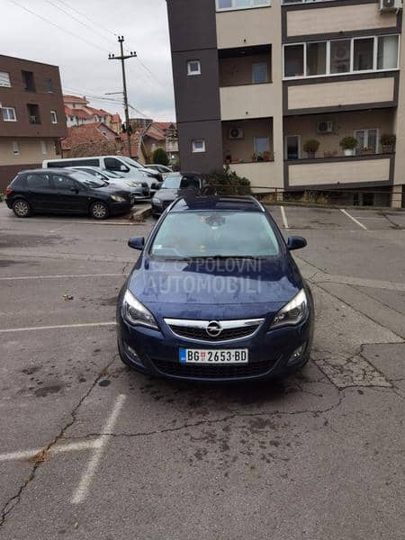 Opel Astra J cdti