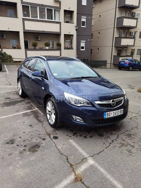 Opel Astra J cdti