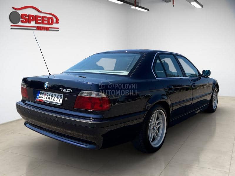 BMW 740 740i