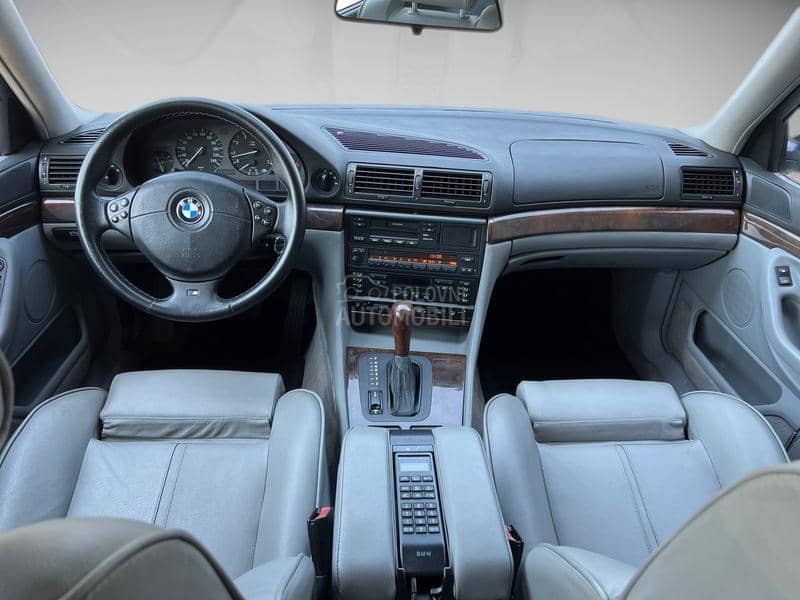 BMW 740 740i