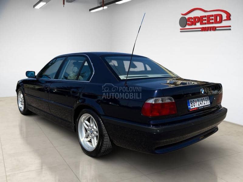 BMW 740 740i
