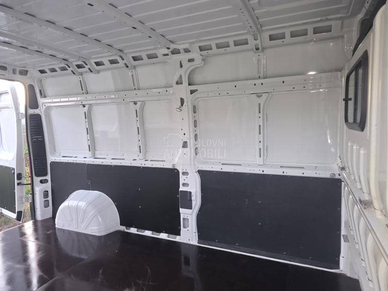 Peugeot Boxer L3H2 Švajcarska