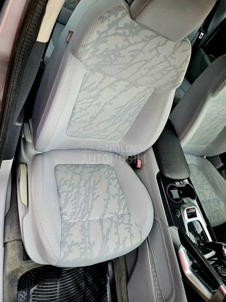 Peugeot 3008 1.6 HDI LUTKICAA