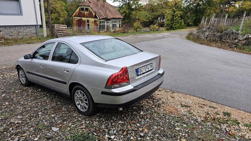 Volvo S60 