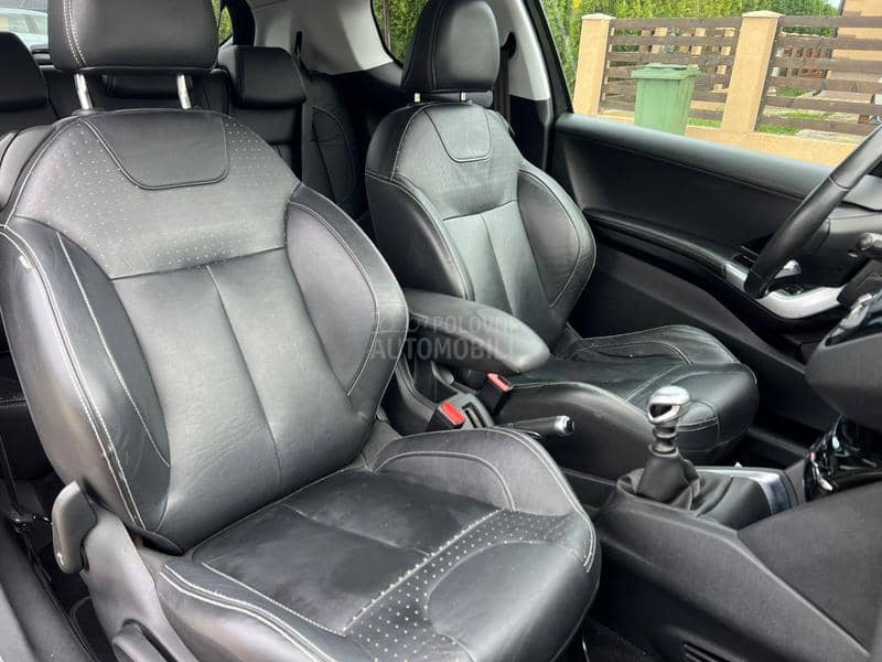 Peugeot 208 1.6 HDI ALLURE