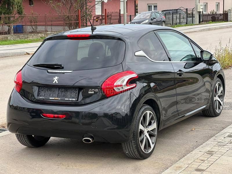 Peugeot 208 1.6 HDI ALLURE