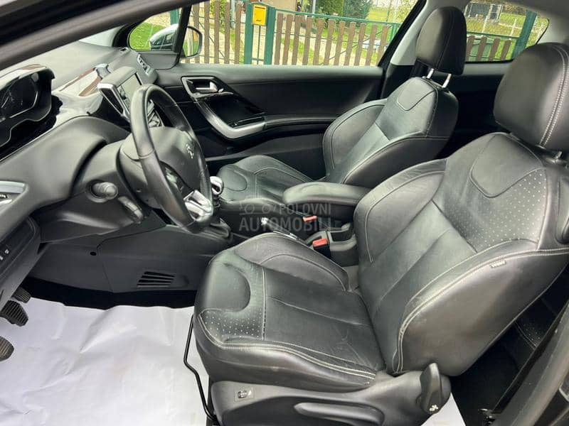 Peugeot 208 1.6 HDI ALLURE