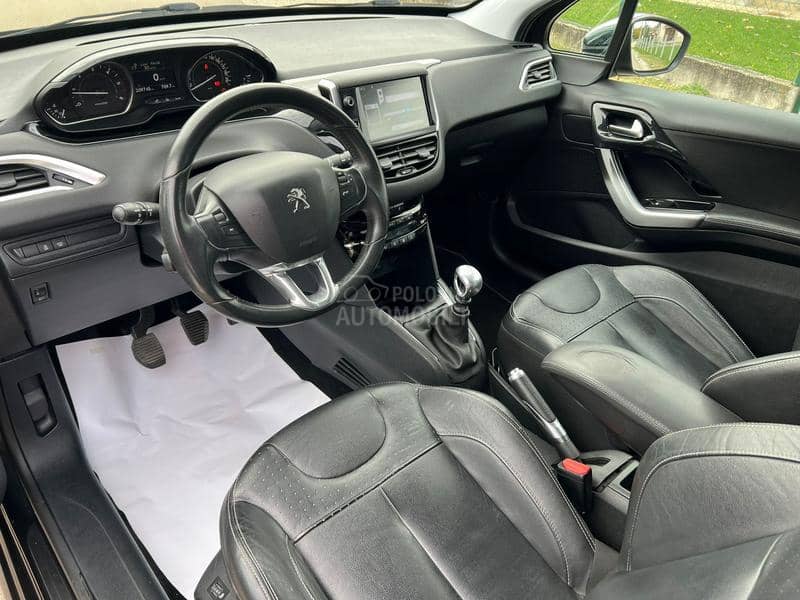 Peugeot 208 1.6 HDI ALLURE