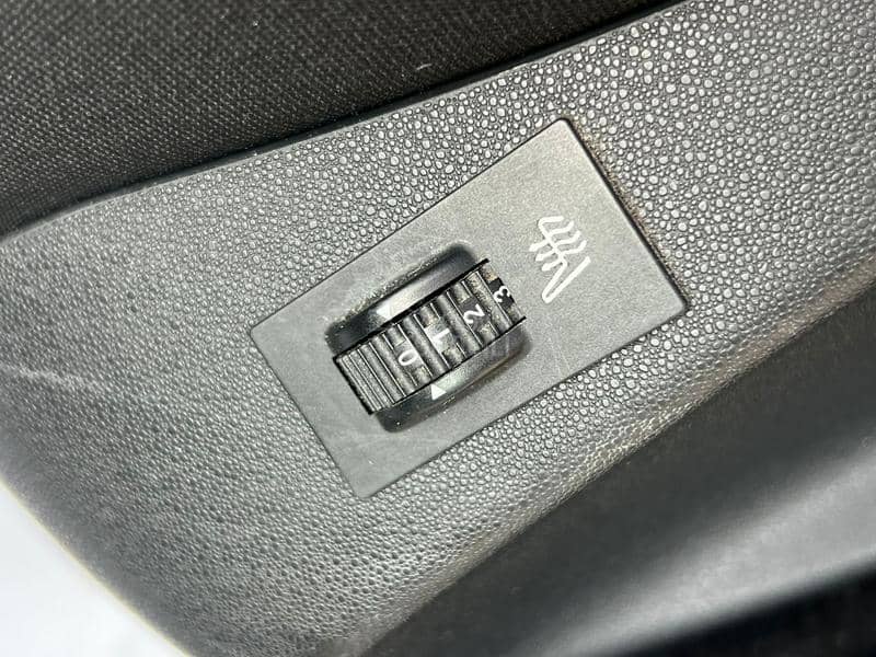 Peugeot 208 1.6 HDI ALLURE