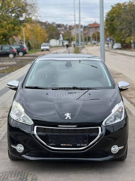 Peugeot 208 1.6 HDI ALLURE