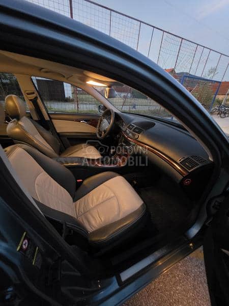 Mercedes Benz E 270 