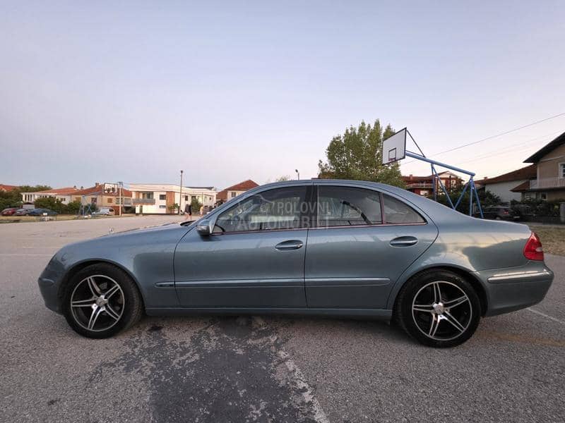 Mercedes Benz E 270 