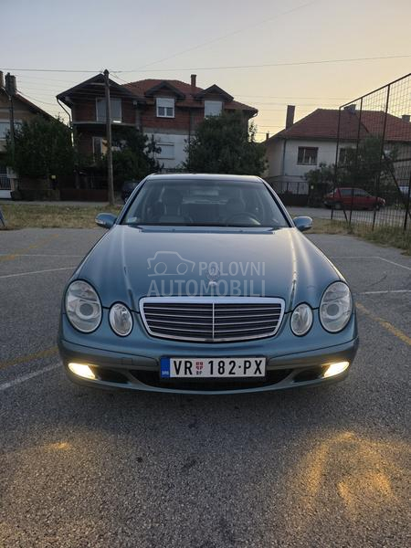 Mercedes Benz E 270 