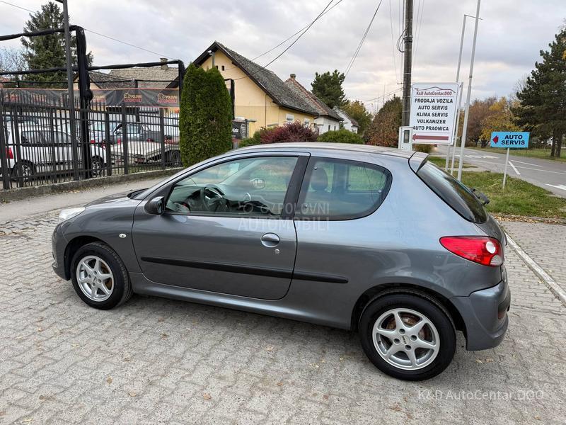 Peugeot 206 plus 1.4 V.s.e.r.v.i.s