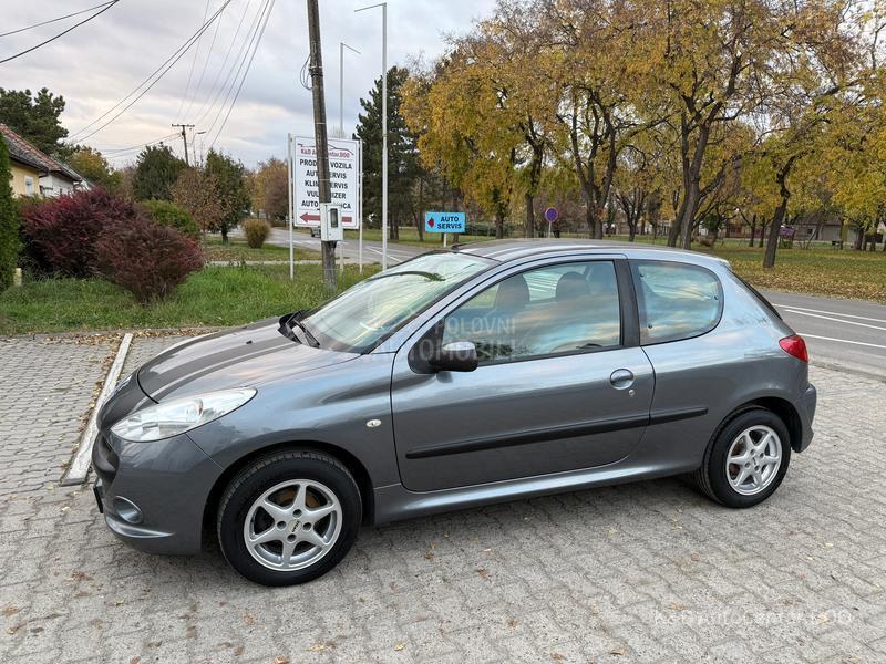 Peugeot 206 plus 1.4 V.s.e.r.v.i.s