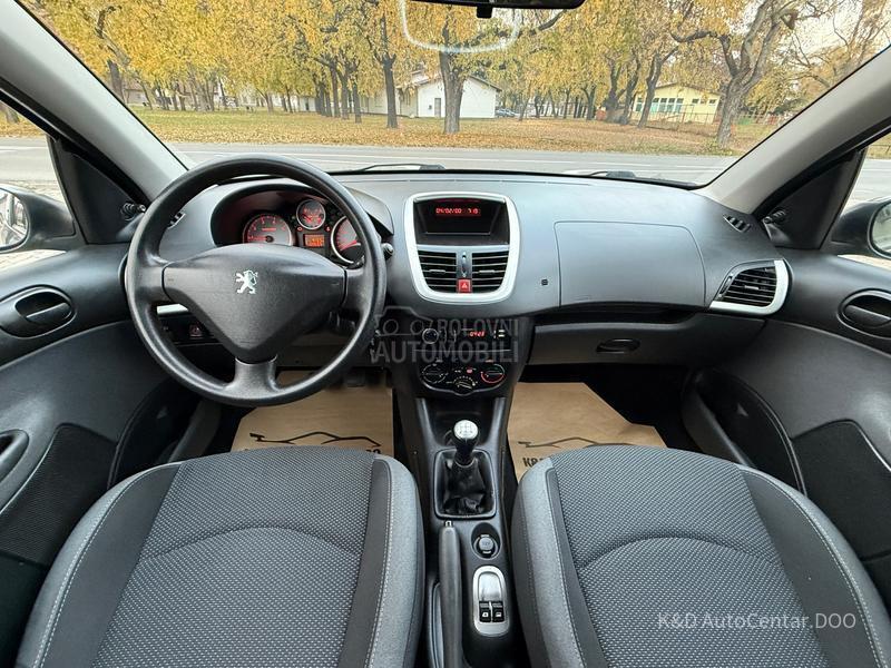 Peugeot 206 plus 1.4 V.s.e.r.v.i.s