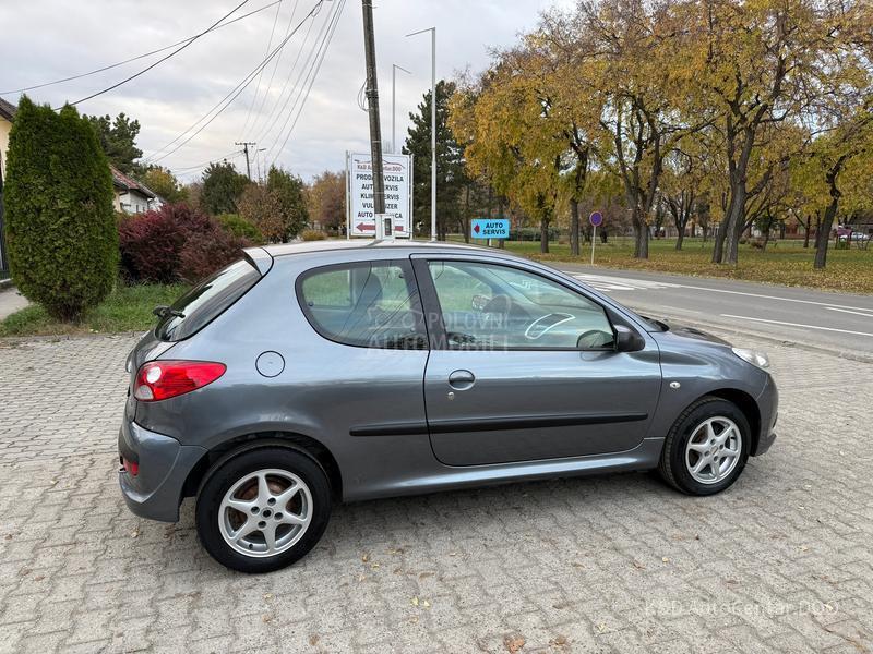 Peugeot 206 plus 1.4 V.s.e.r.v.i.s