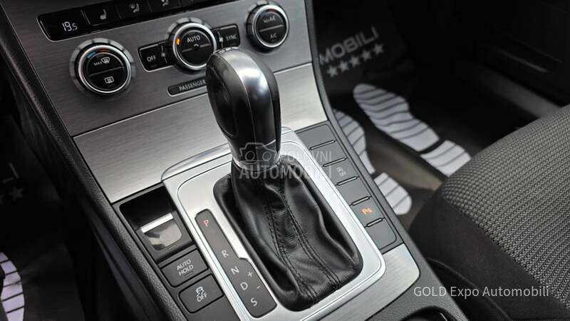 Volkswagen Passat B7 2.0 TDI DSG HIGHLINE