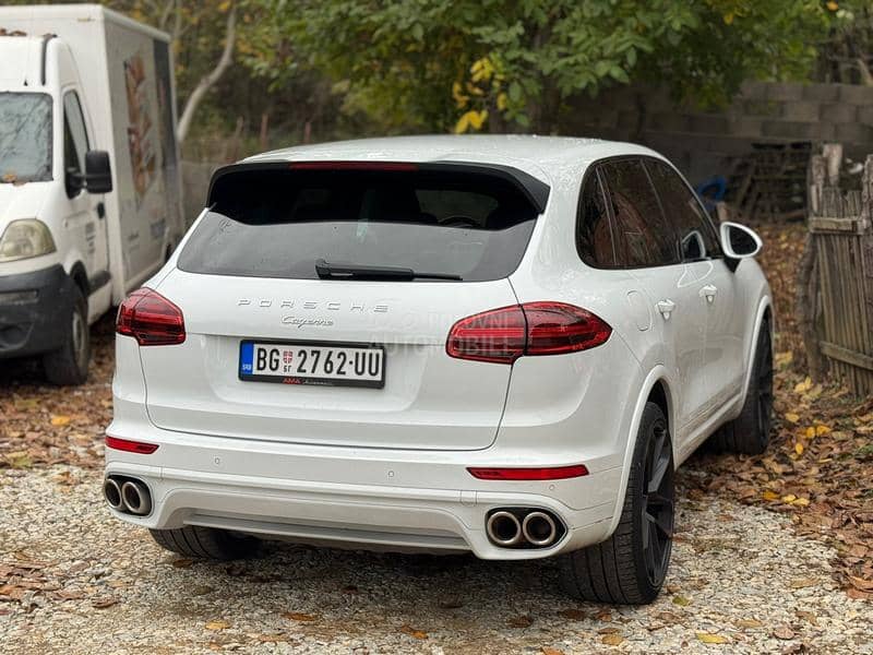 Porsche Cayenne HYBRID 3.0D MATRIX