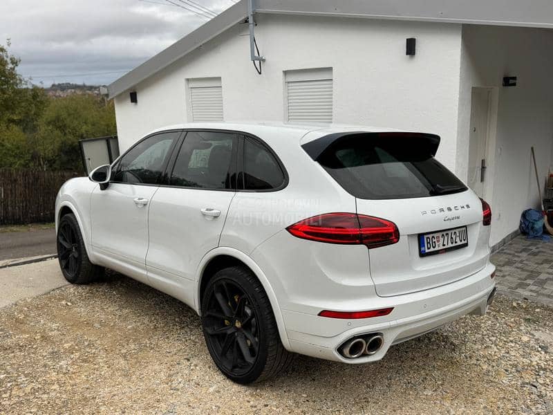 Porsche Cayenne HYBRID 3.0D MATRIX